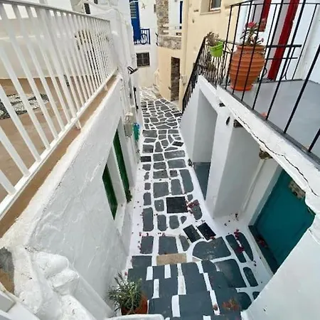 Paros Paro