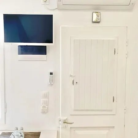 Paros *