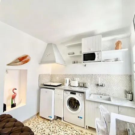 펜션 Cabarnus House Páros